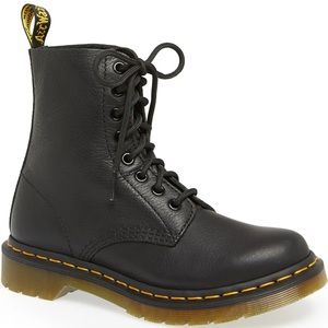 1460 Pascal Boot in Virginia Leather